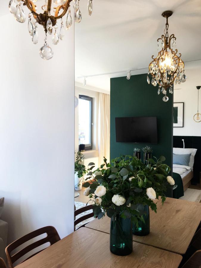 Green Apartment Gdańsk z GARAŻEM Buitenkant foto