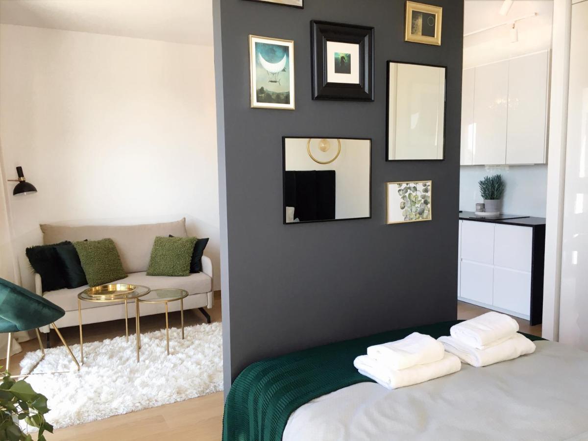 Green Apartment Gdańsk z GARAŻEM Buitenkant foto
