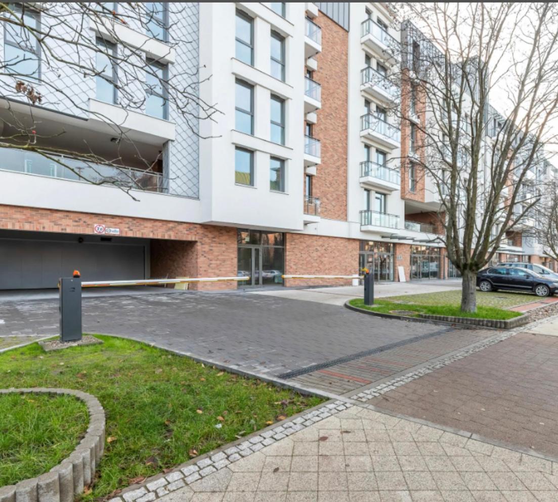 Green Apartment Gdańsk z GARAŻEM Buitenkant foto